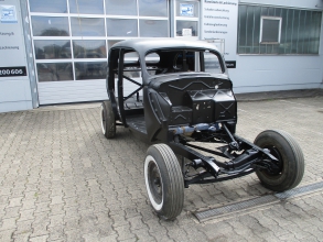 Ford V85 - Anlieferung - Auslieferung